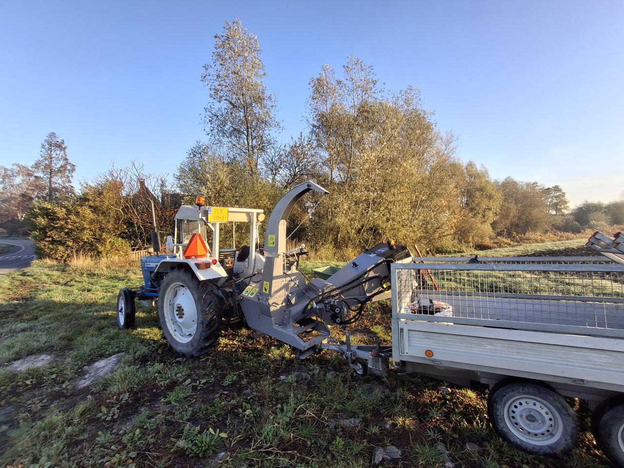 Aangeboden snoeien + snipperen en minigraaf werkzaamhedenen