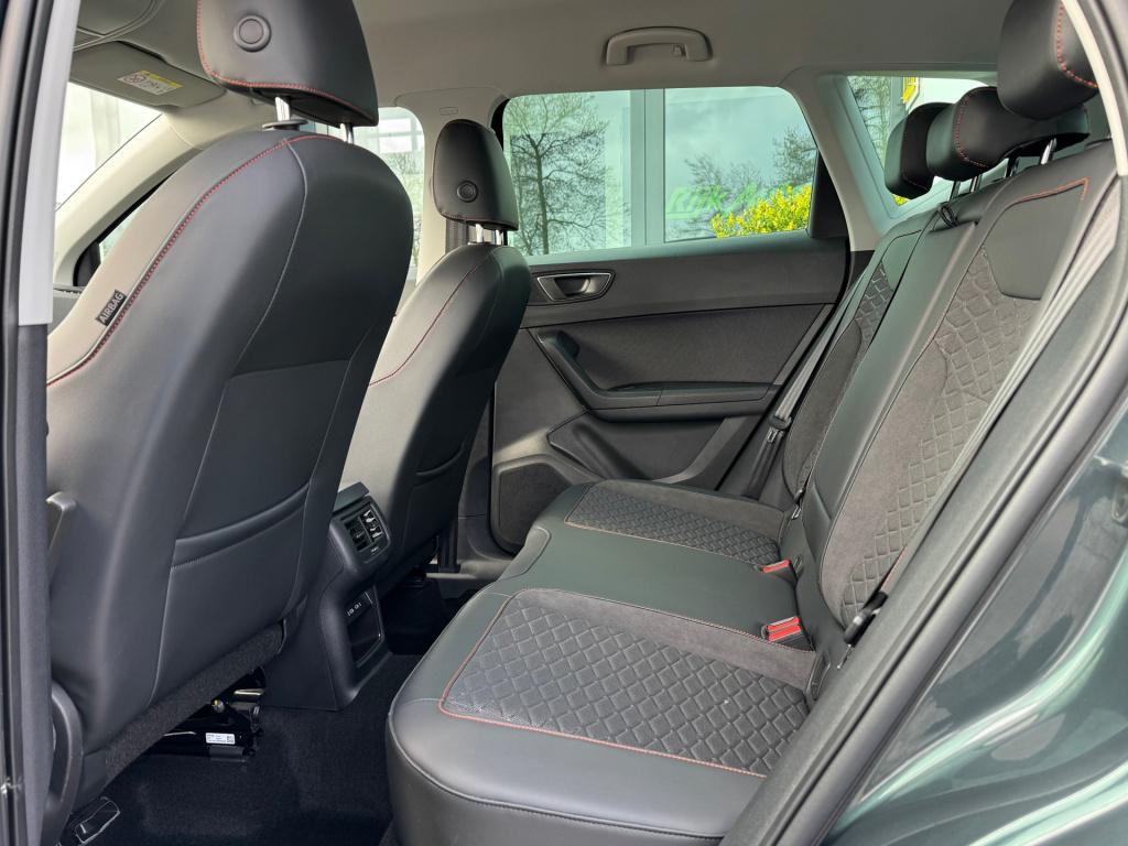 Seat Ateca 1.5 tsi fr business intense * stoel + stuur verwarming * camera 