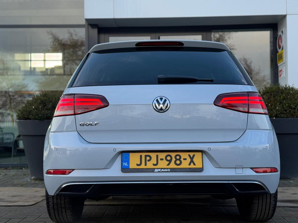 Volkswagen Golf 1.0 tsi join * virtual cockpit * navigatie * stoelverwarmin