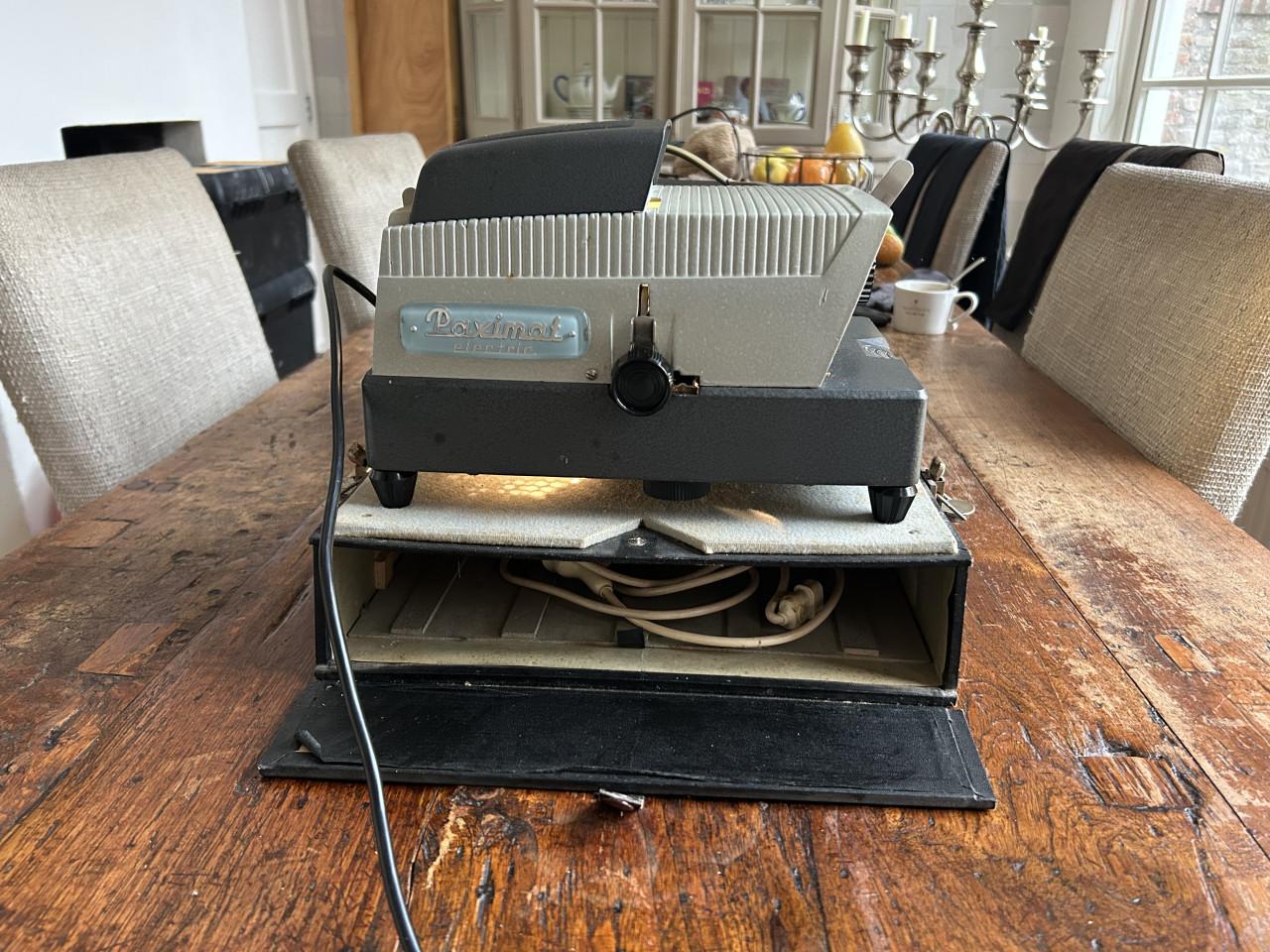 Originele Paximat Electric diaprojector