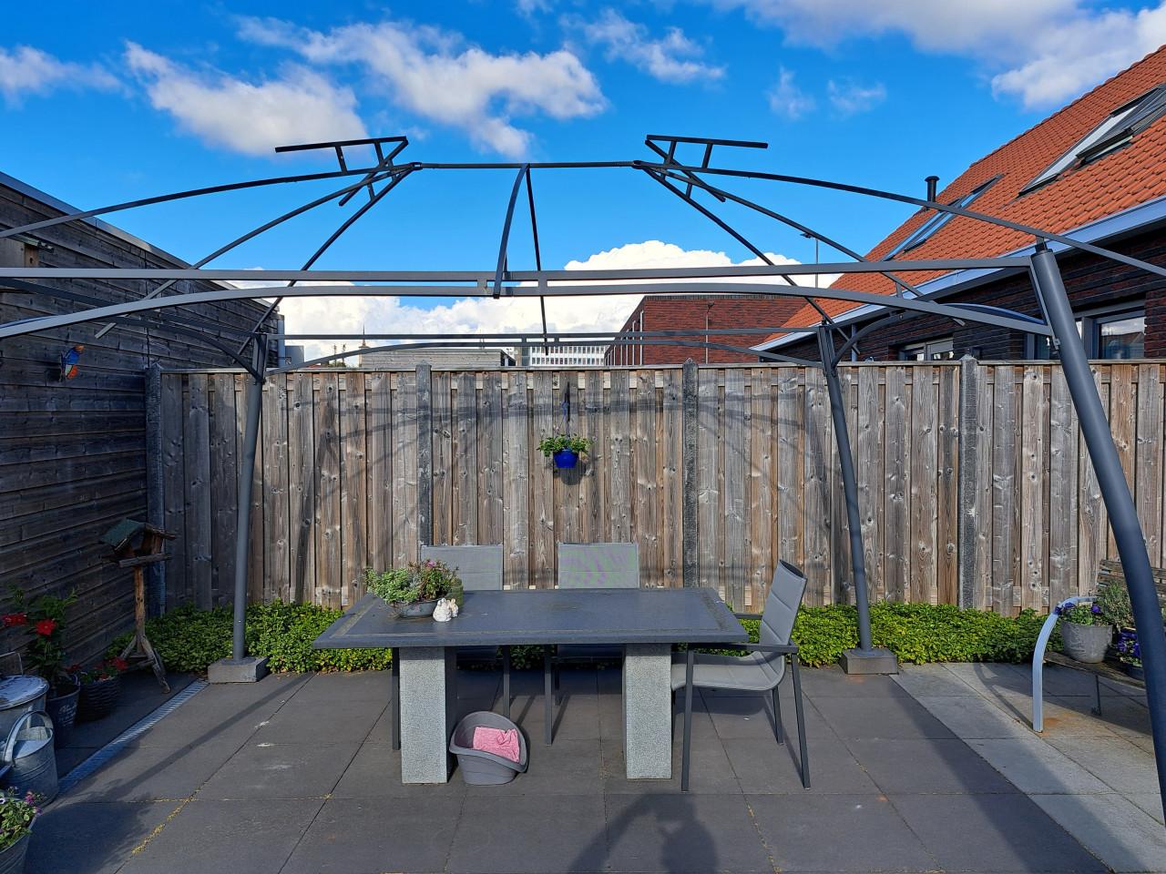 Paviljoen 3x4 met reserveset doeken voor bovenop.