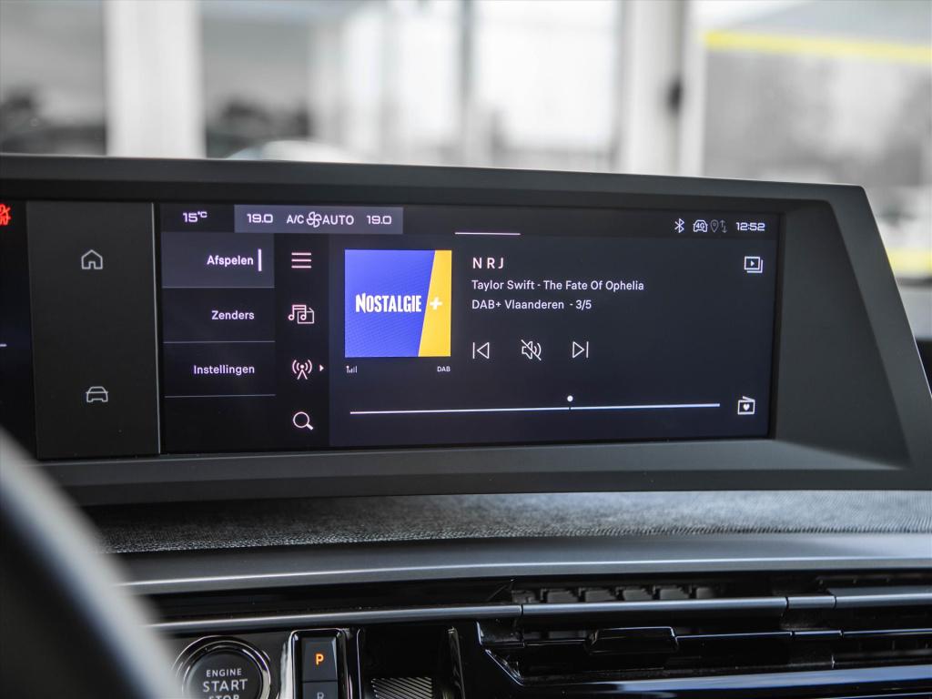 Peugeot 5008 hybrid 145pk e-dcs6 allure 7p automaat | apple/android | camer