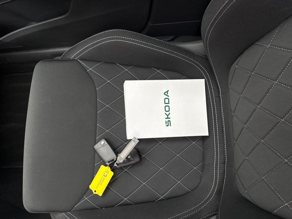 Skoda Karoq 1.5 tsi act sportline business