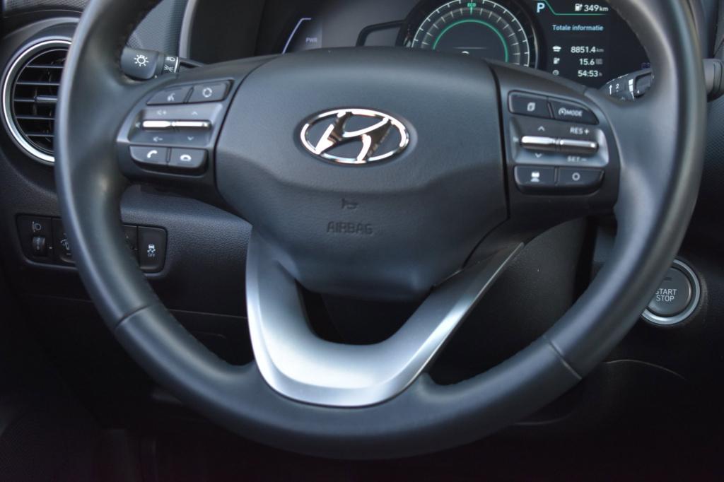 Hyundai Kona ev comfort 64 kwh soh 99% | nap | camera | apple carplay | and