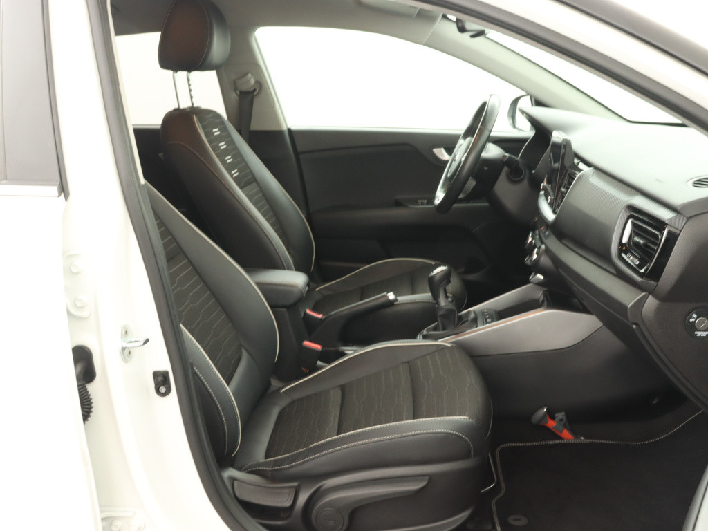 Kia Stonic 1.0 t-gdi mhev gt-line | stuur- en stoelverwarming | navigatie |