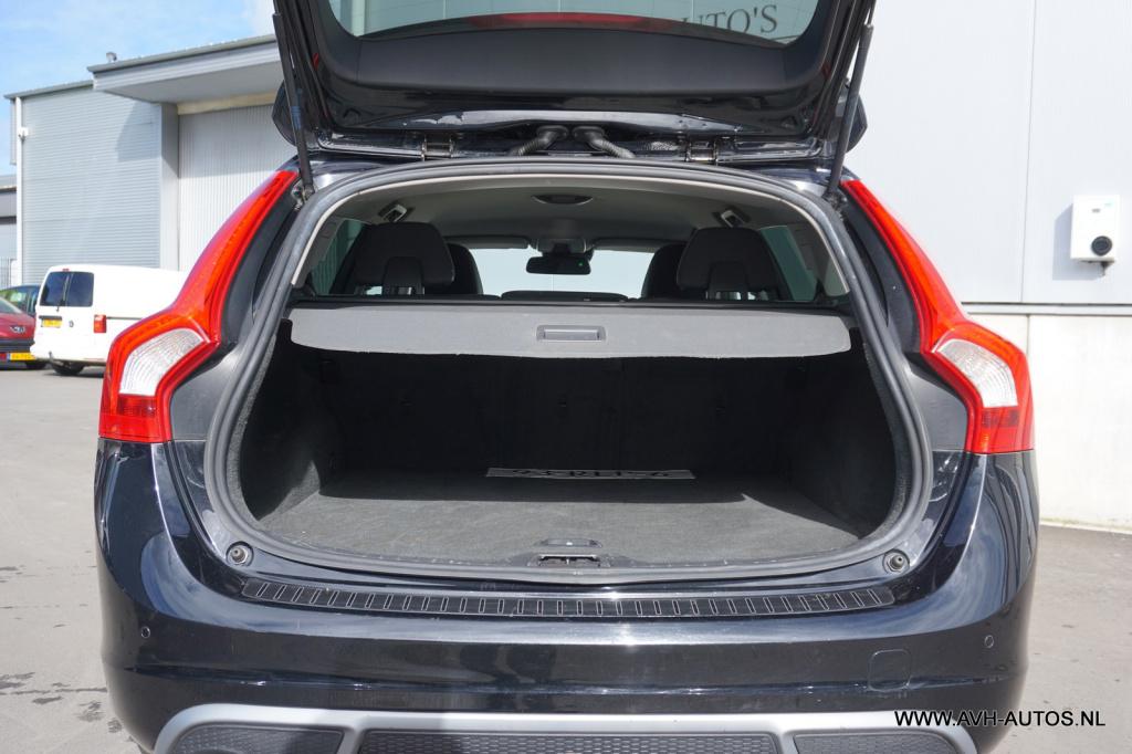 Volvo V60 1.6 t4 r-design