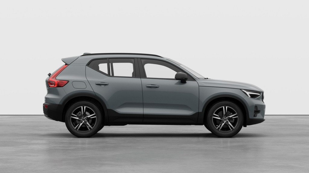 Volvo XC40 b4 gt plus dark
