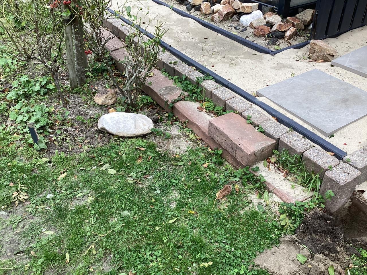 GRATIS Bestrating 15 m2, opsluitblokken , betonnen Bilzen
