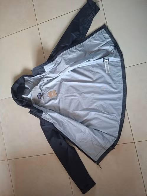 Patagonia regenjas nieuw/ongedragen Torrentshell 3L zwart, maat M