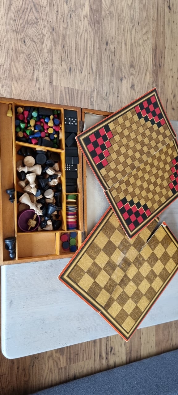 Spelletjes doos vintage
