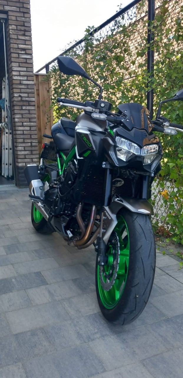 Kawasaki Z900 ABS  bj mei 2023 km stand is nu 2650km  prijs 9999,-