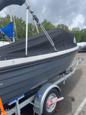 TE KOOP SLOEP 4.85 MET ELEKTRICHE START / ZO GOED ALS NIEUW JAAR 2025