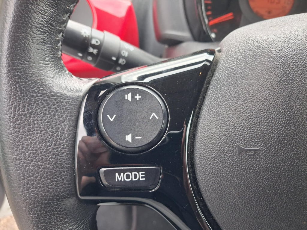 Peugeot 108 1.0 e-vti 68pk 5d envy airco | bluetooth bellen & muziekstreami