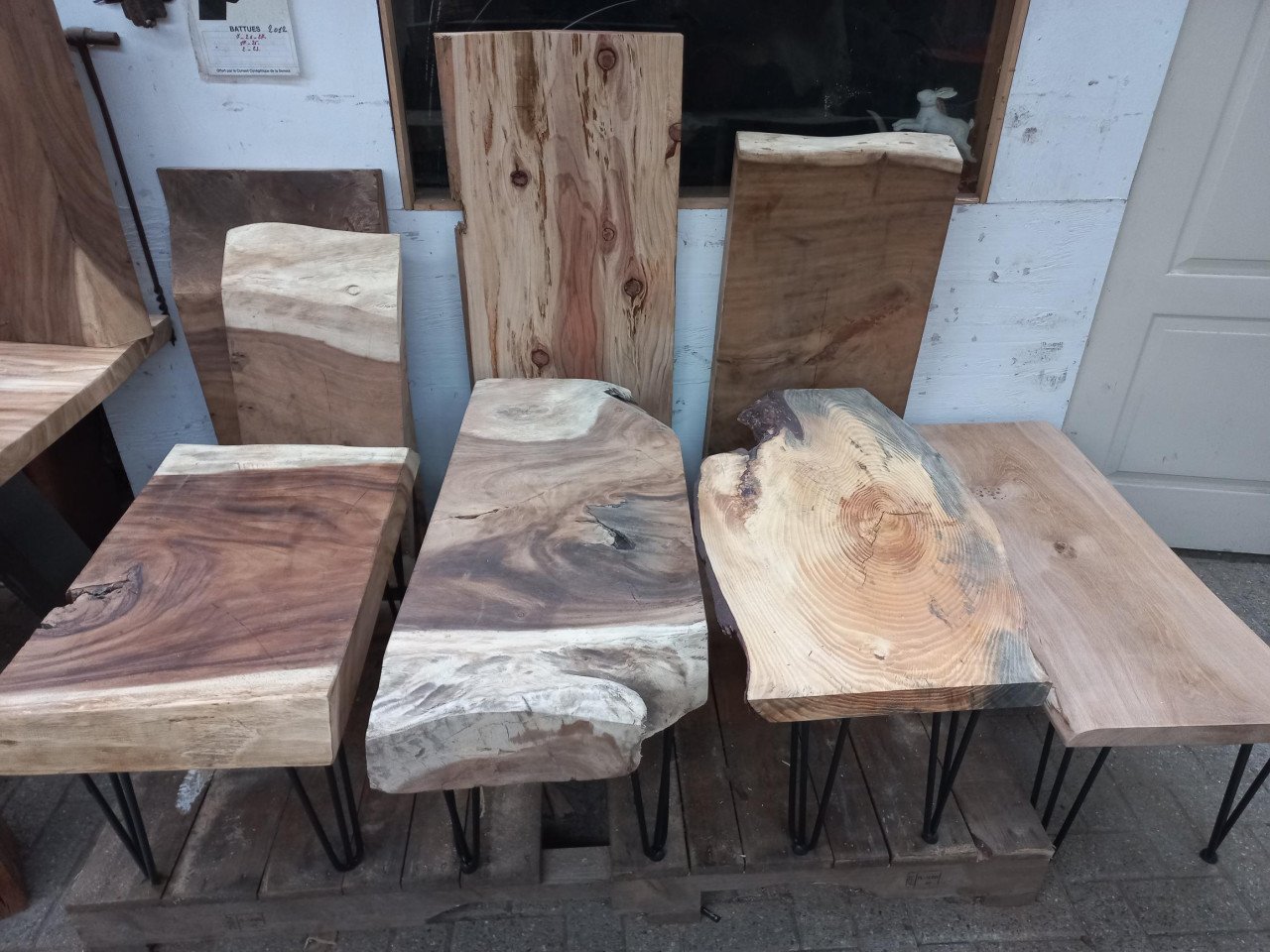 Tafels van suar hout