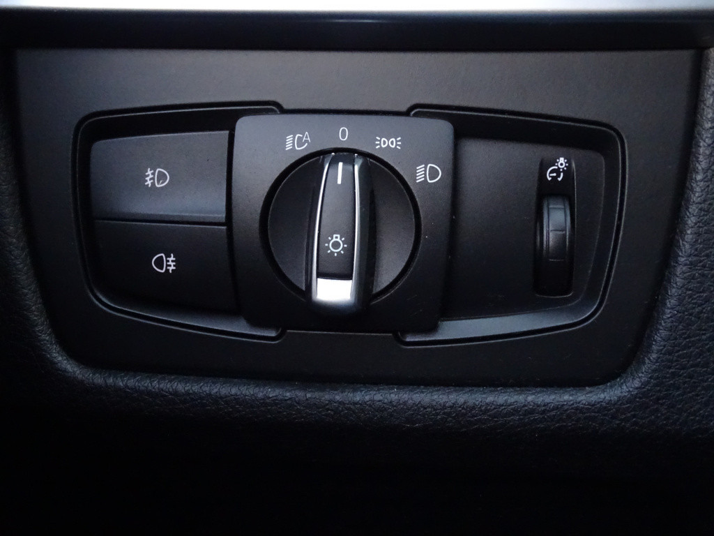 BMW 3-serie 316i executive sport automaat | bi-xenon | afn. trekhaak