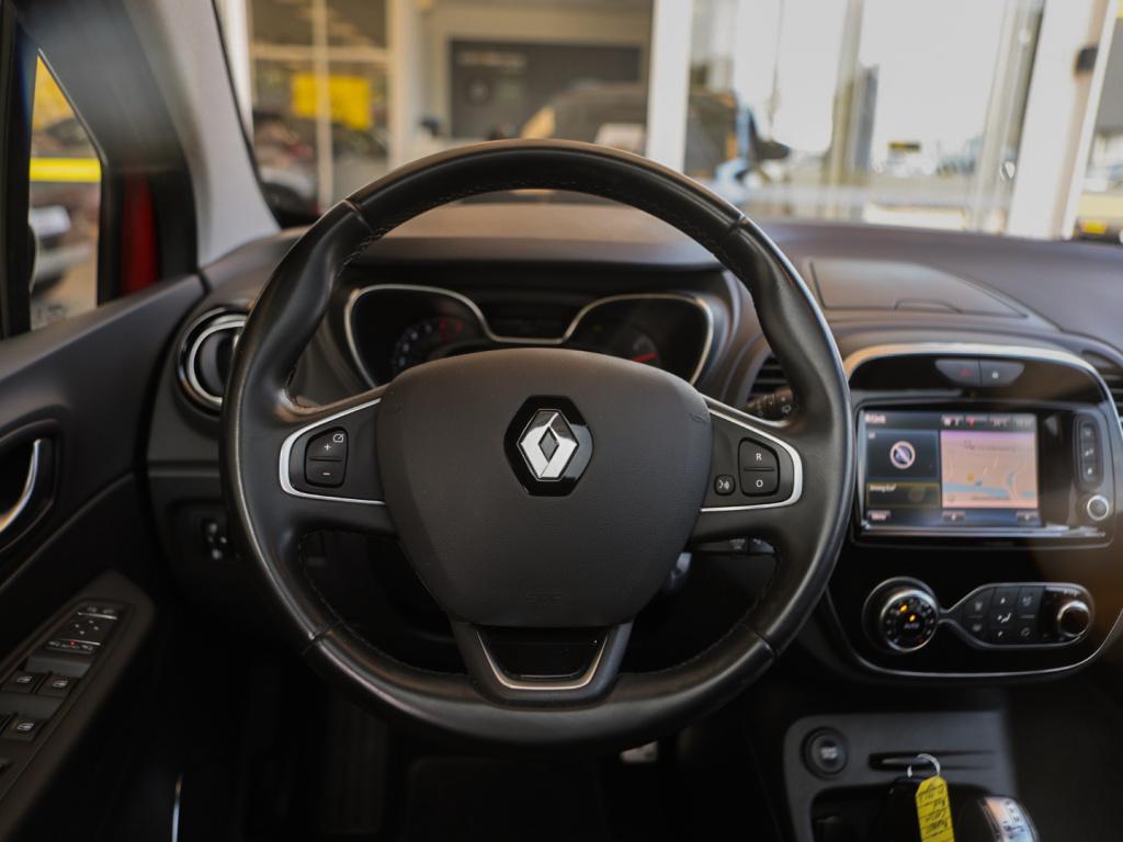 Renault Captur 1.3 tce 150pk intens automaat | panoramadak | trekhaak | nav