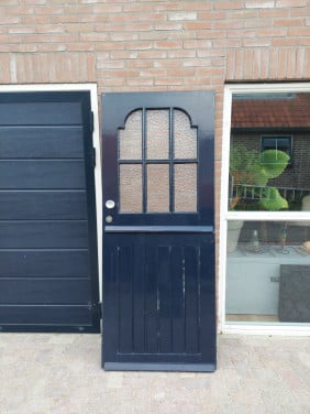 Jaren 50 hardhouten voordeur met kozijn