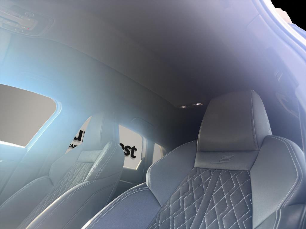 Audi A3 sportback 35 tfsi s 3x s-line sfeer rs stoelen acc camera