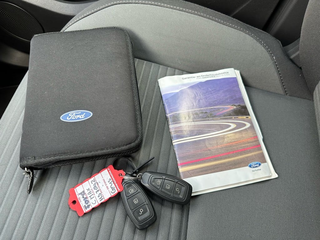 Ford C-max 1.0 titanium // nieuwe distributie // luxe uitvoering //