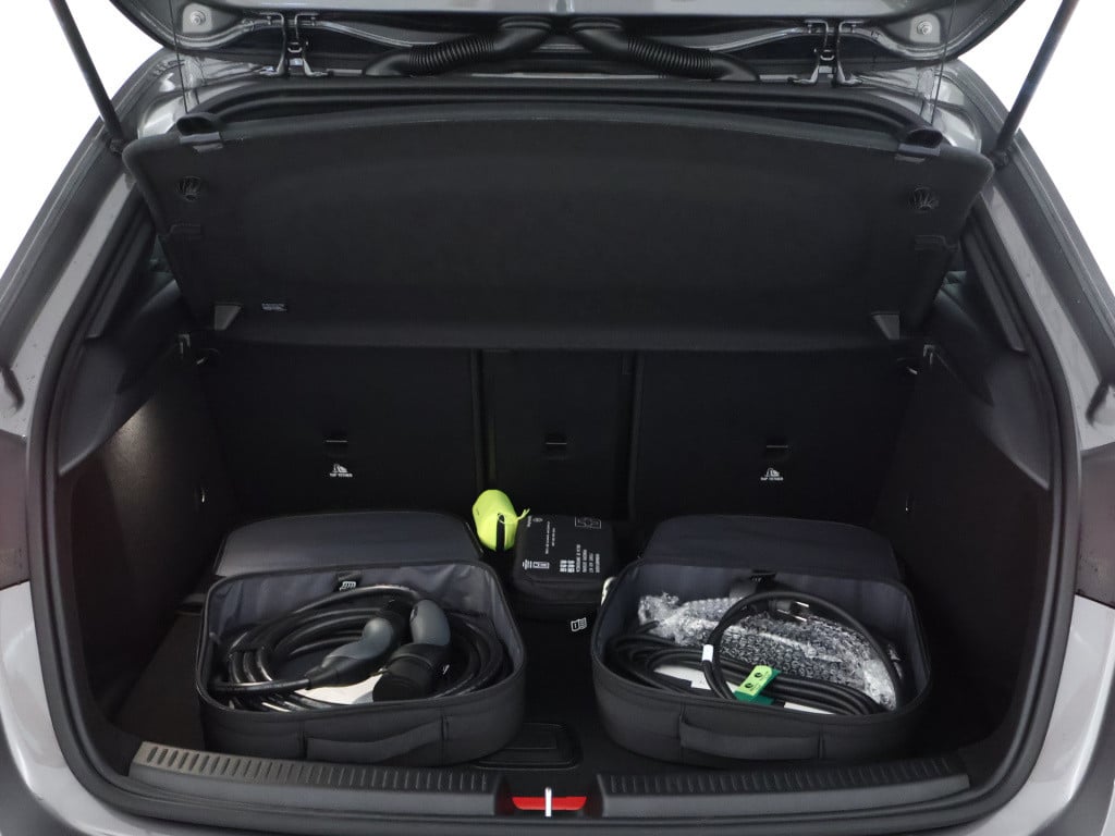 Mercedes-Benz A-Klasse 250 e business solution amg | nightpakket | parkeerp
