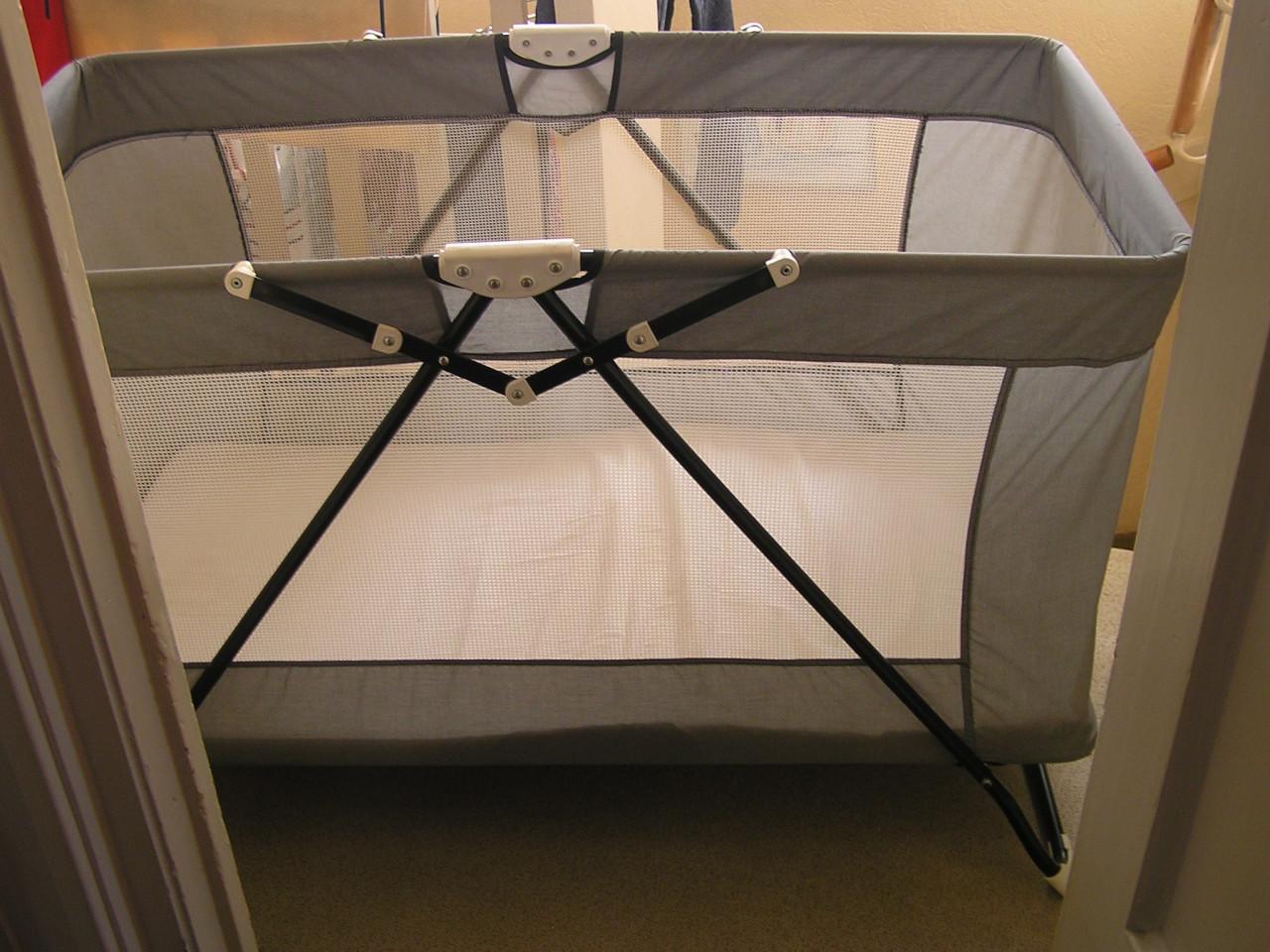 CAMPINGBEDJE afmeting 120x62cm