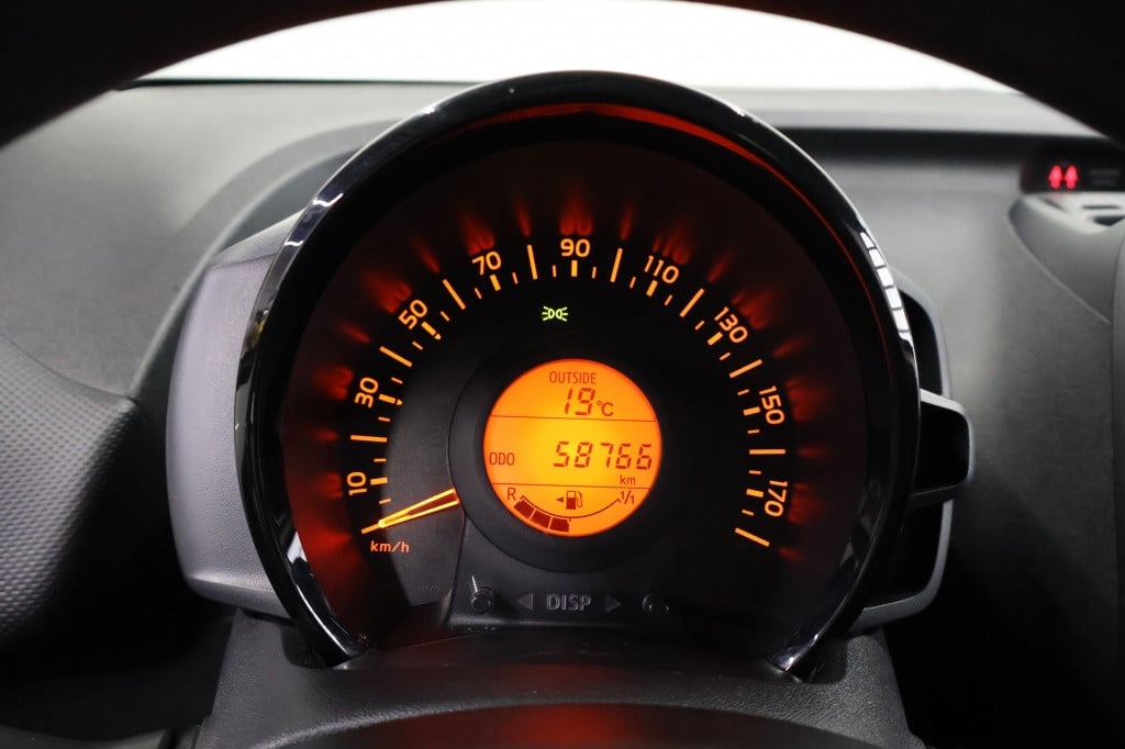 Toyota Aygo 1.0 vvt-i x-fun