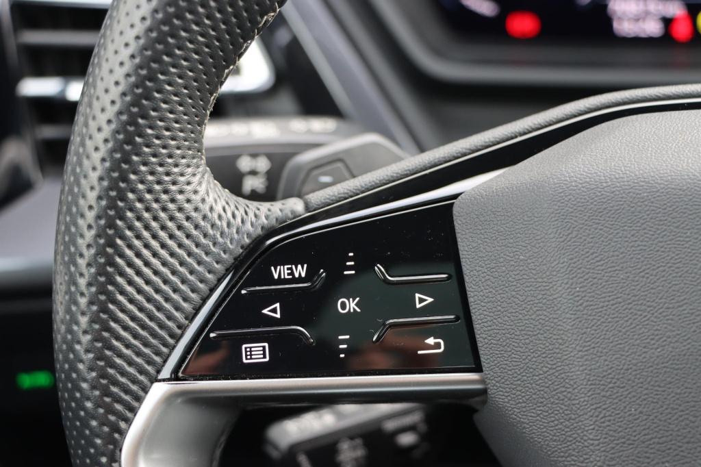 Audi Q4 E-tron 40 launch edition s competition 77 kwh