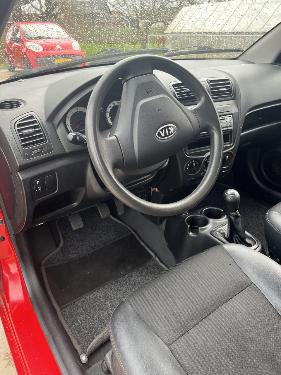 Kia picanto (nieuwe apk/grote beurt)