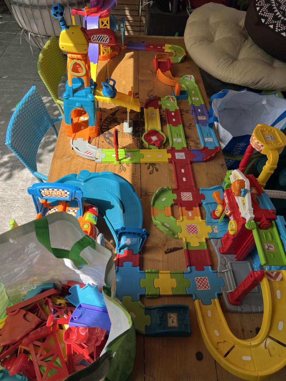 Grote sets Vtech!