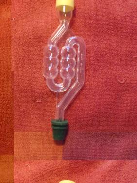 Waterslot met of zonder siliconenplug (om bier en wijn te maken)