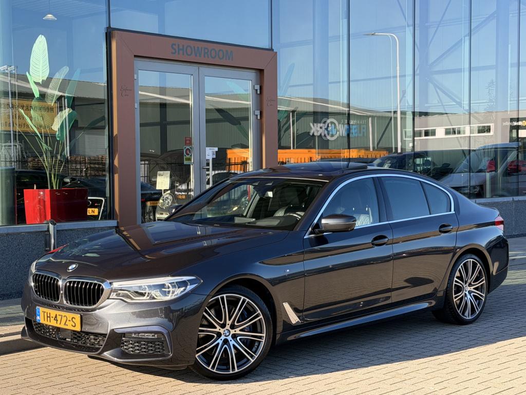 BMW 5 Serie 540i xdrive m-sport | harman kardon | acc |schuif/kanteldak | m