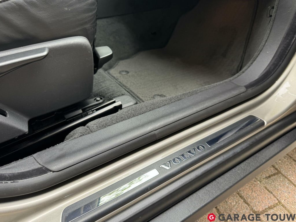 Volvo XC70 2.4 d5 summum
