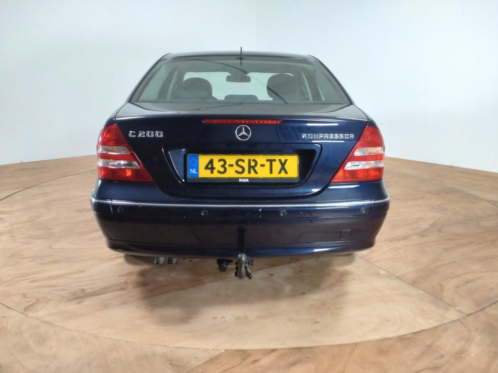 Mercedes-Benz C-Klasse 200 k. elegance