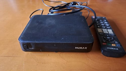 Humax kastje met afstand bediening