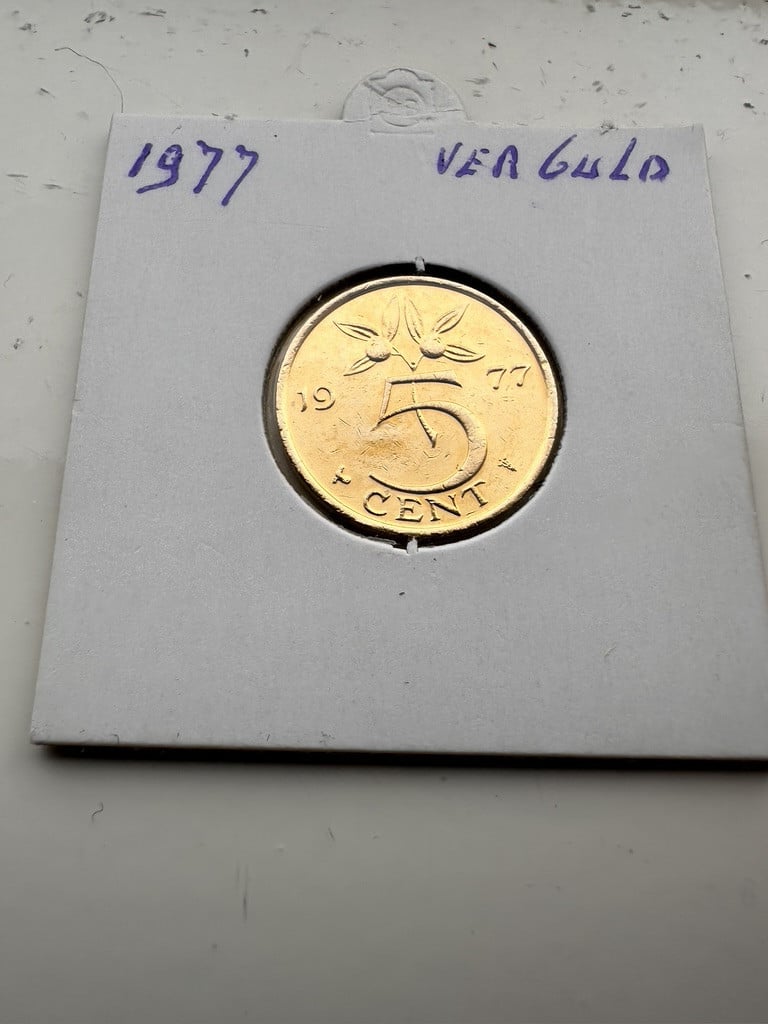 VERGULDE 5 CENT 1977.