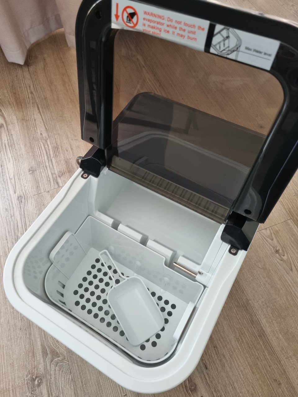 Ijsblokjes maker | Ice cube maker