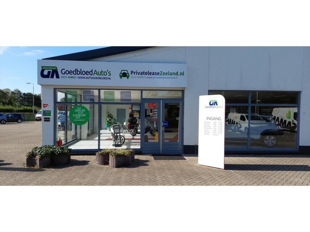 Burstner Onbekend but660 luifel | keuken | omvormer | toilet en douche | ru