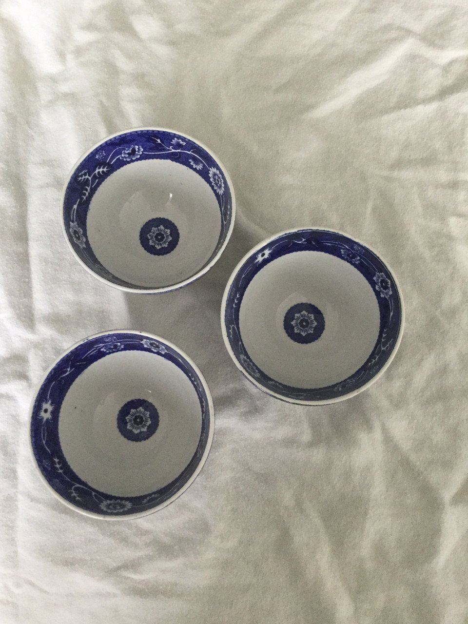 Onbeschadigd, 3 stuks spoelkommen Societe Ceramique Maestricht Tea drinker