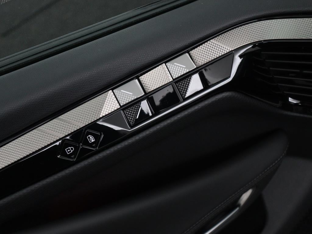 Ds Ds 4 130pk automaat trocadero | navigatie + head-up display | proximity 