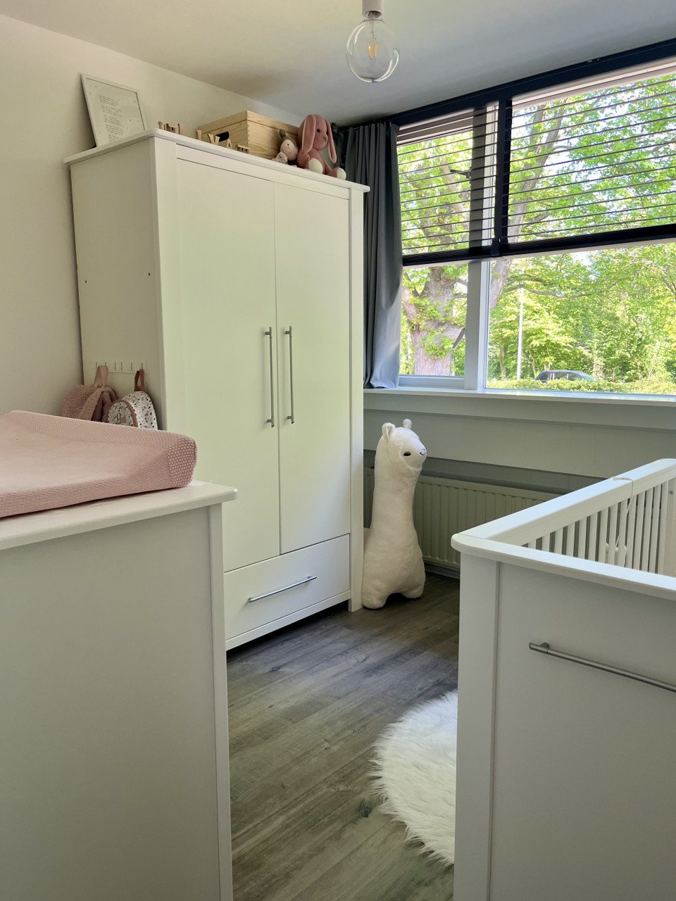 Complete babykamer + matras t.w.v. €319,-