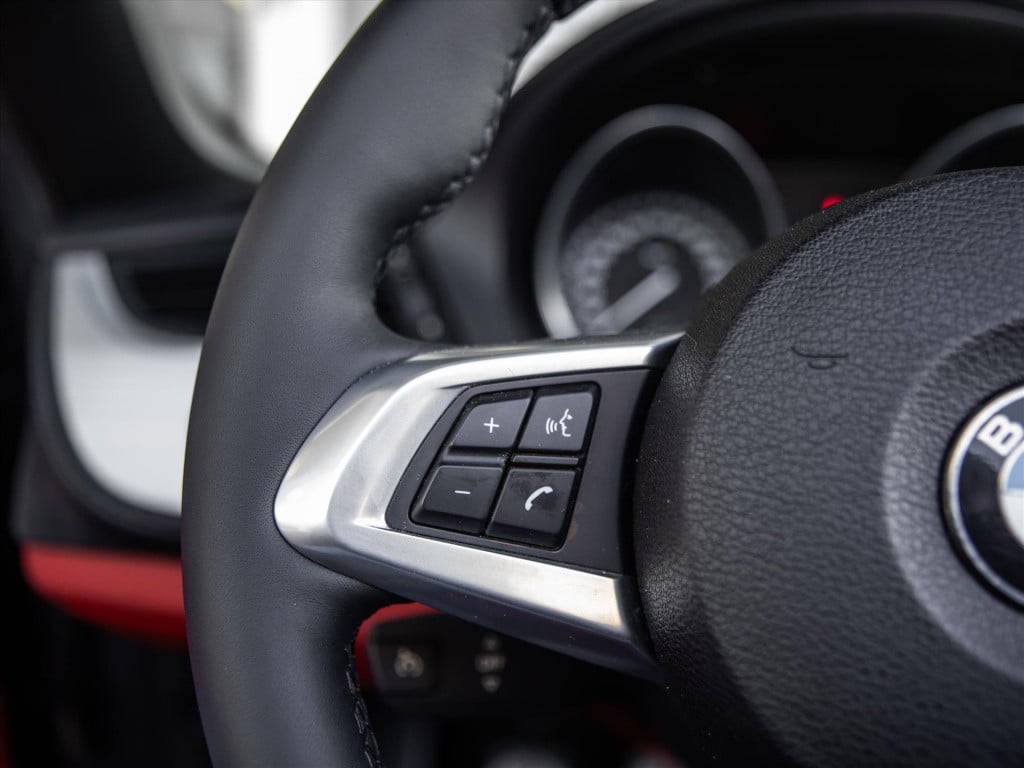 BMW Z4 sdrive23i 204pk executive | leder | stoelverwarming | navigatie | pd