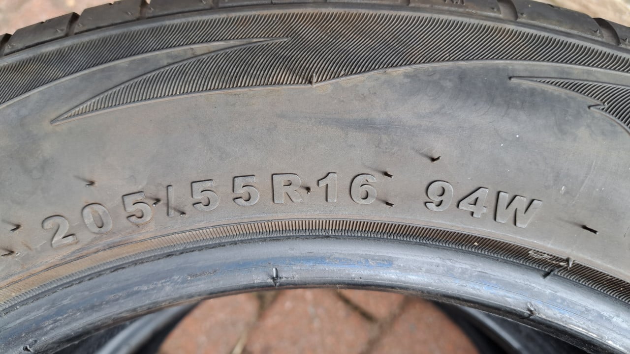Gebruikte autobanden 16"