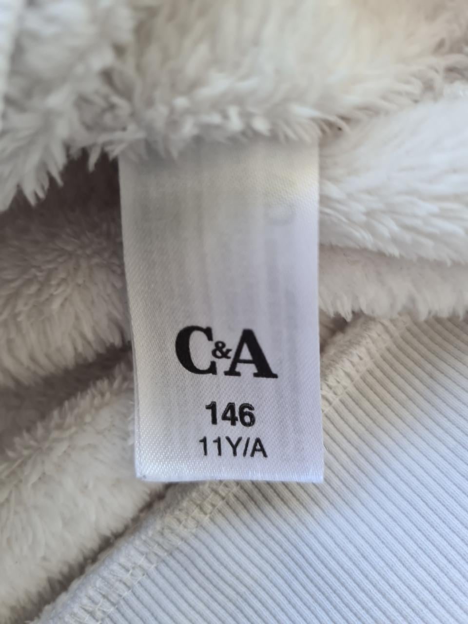 Zachte ecru trui met tijgerprint van C&A Mt 146