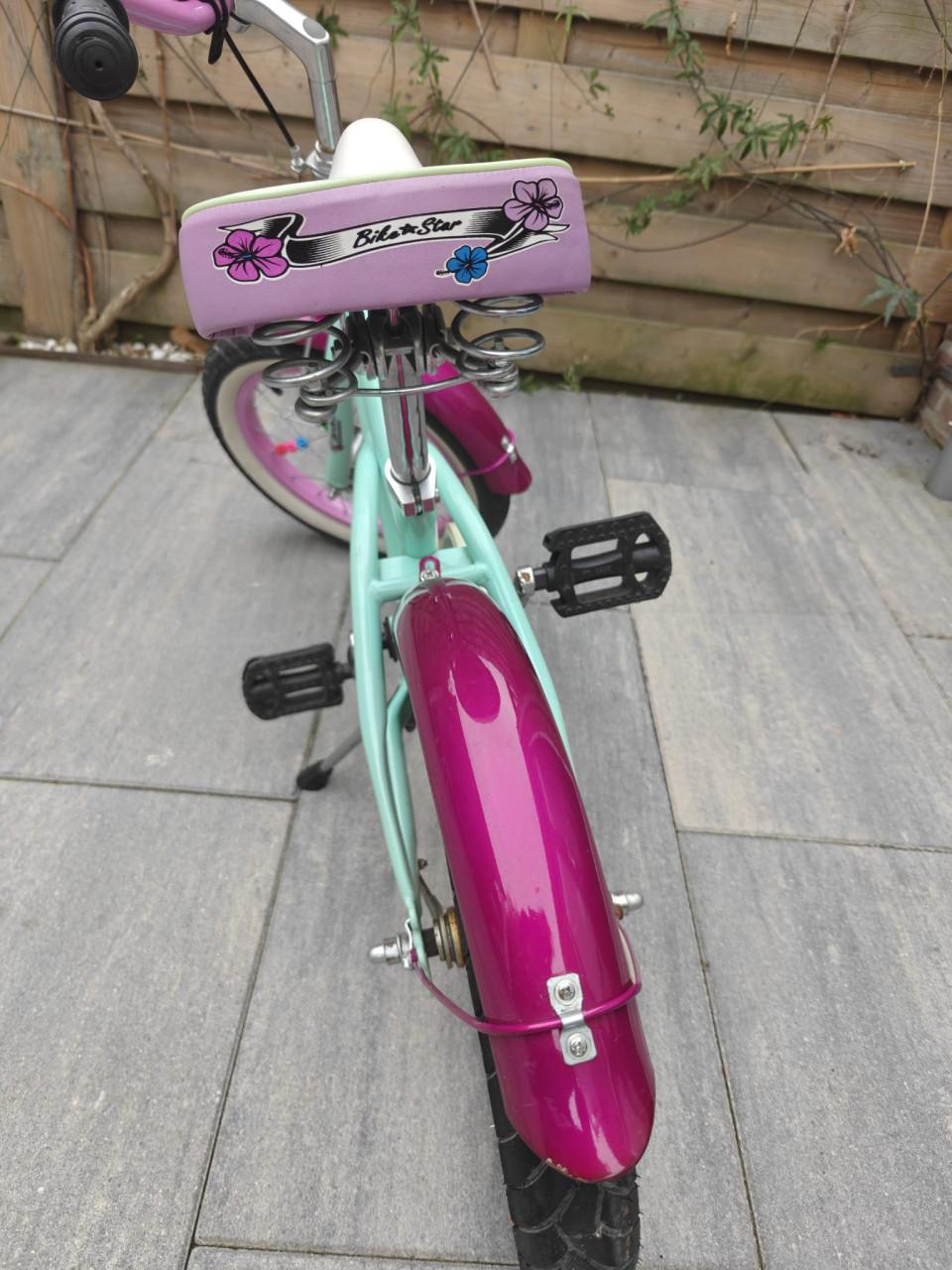 Meisjesfietsje 16 inge