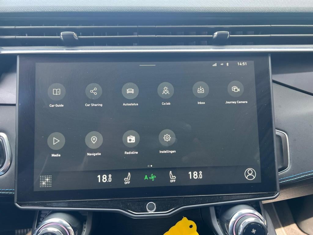 Lynk & Co 01 1.5 261pk panodak , adaptive cc , carplay , 360gr camera