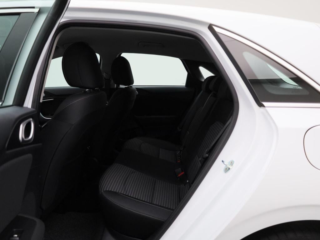 Kia Cee'd 1.0 t-gdi dynamicline | parkeer sensoren | navigatie | apple carp