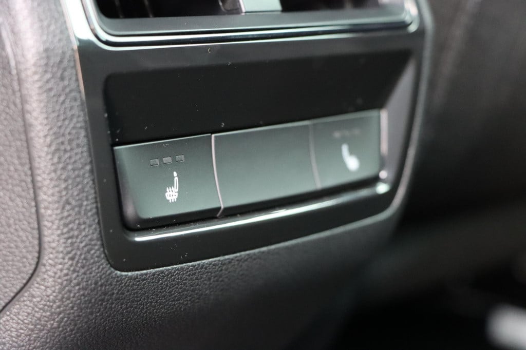 Skoda Karoq 1.5 tsi sportline 150pk dsg7