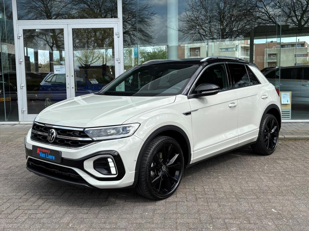 Volkswagen T-roc 1.5 tsi 150pk 7-dsg r-line black|camera| dodehoek|trekhaak