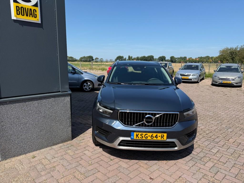Volvo XC40 1.5 t5 recharge inscription expression
