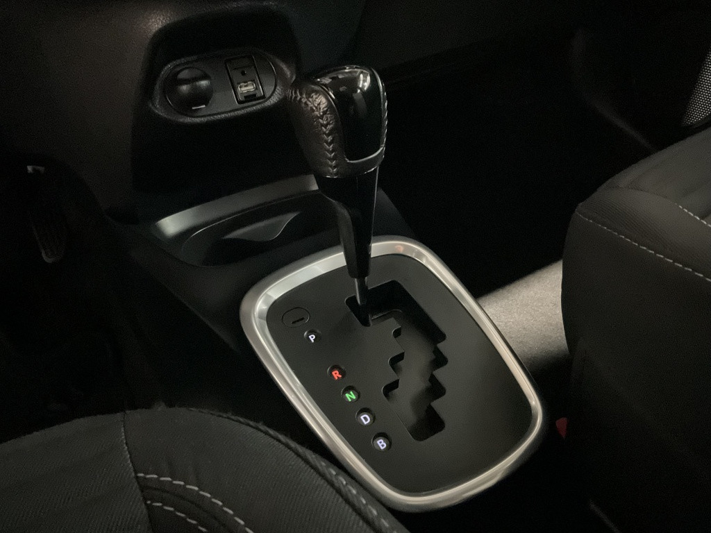 Toyota Yaris 1.5 hyb. aspiration | navi | keyless | camera |